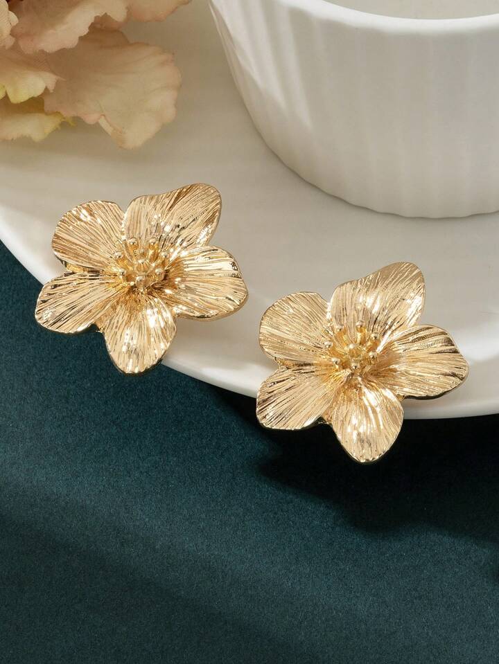 Floral Gold Earrings